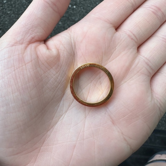 Love ring - Picture 2 of 6